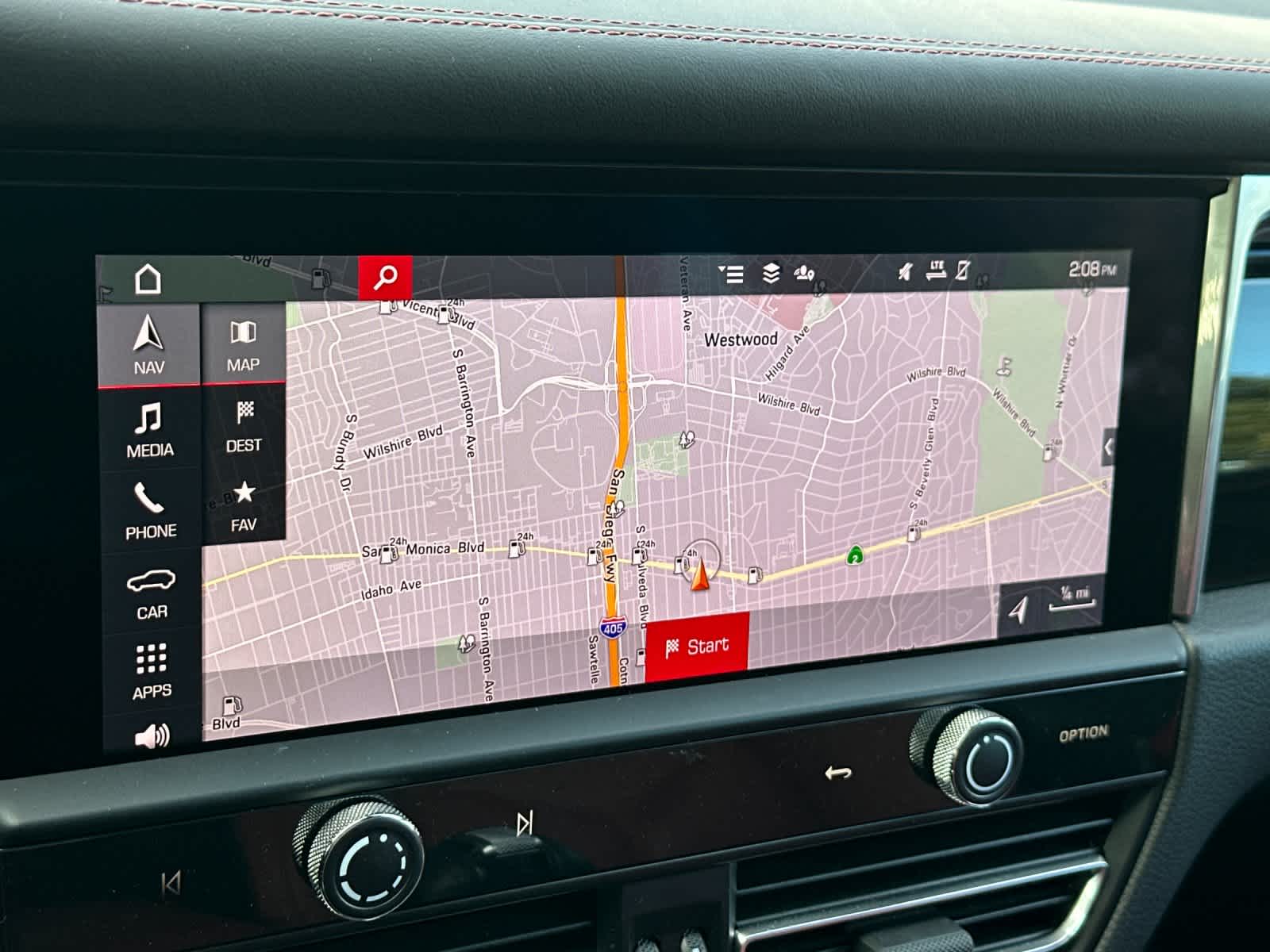 Thumbnail: 2025 Porsche Macan - 22