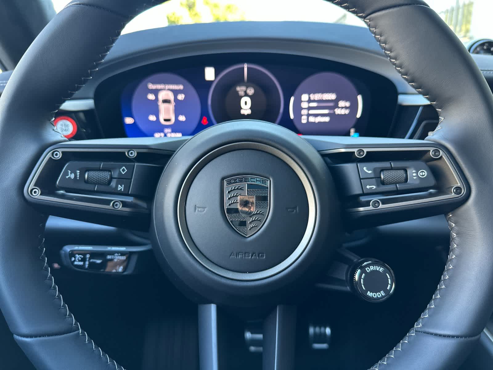 Thumbnail: 2025 Porsche Macan - 27