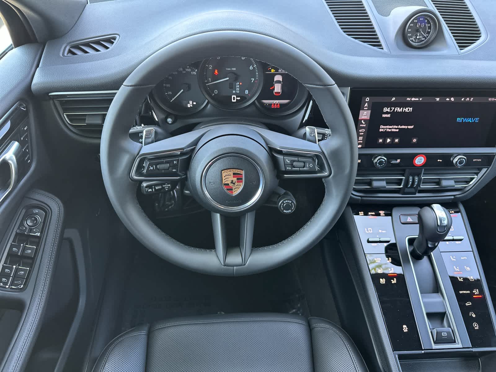 Thumbnail: 2026 Porsche Macan - 15