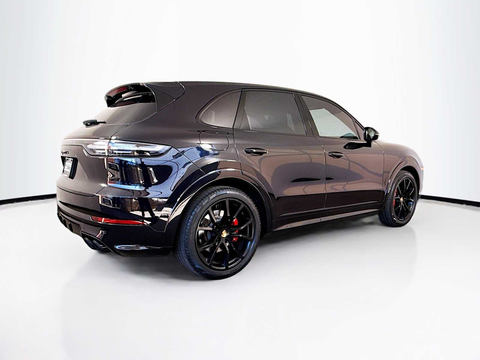 Thumbnail: 2022 Porsche Cayenne - 9