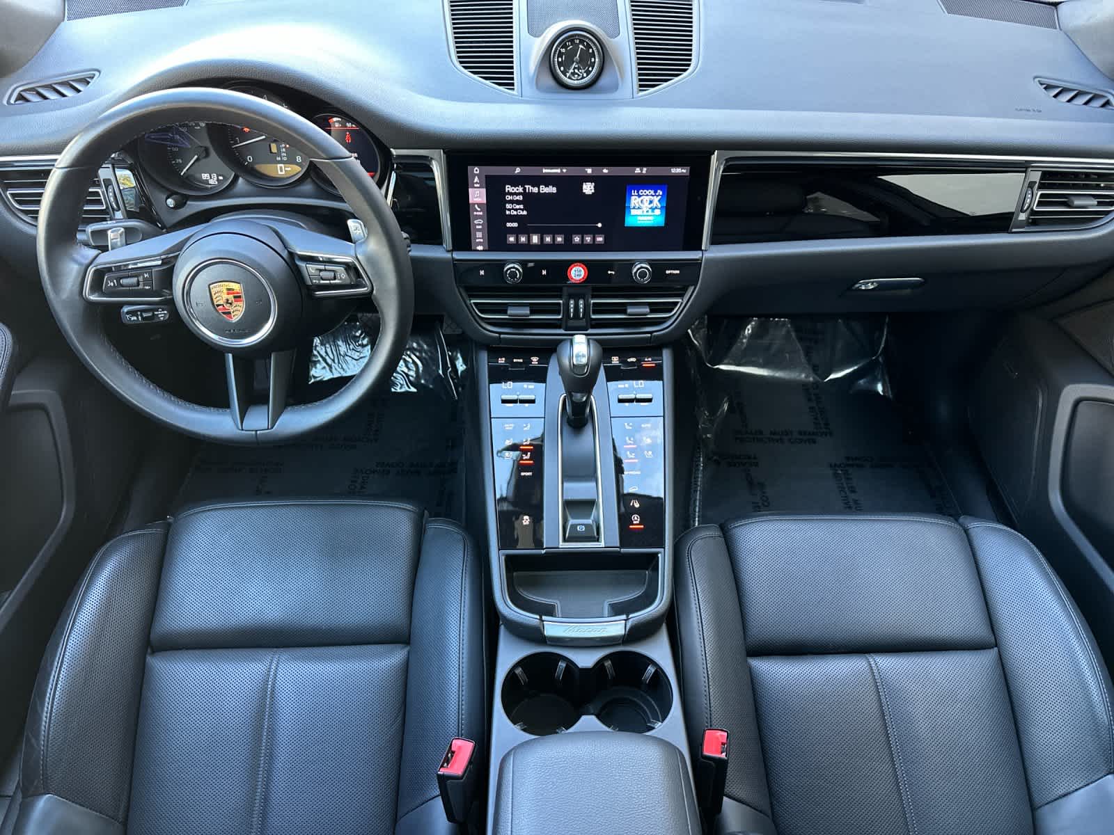 Thumbnail: 2025 Porsche Macan - 6