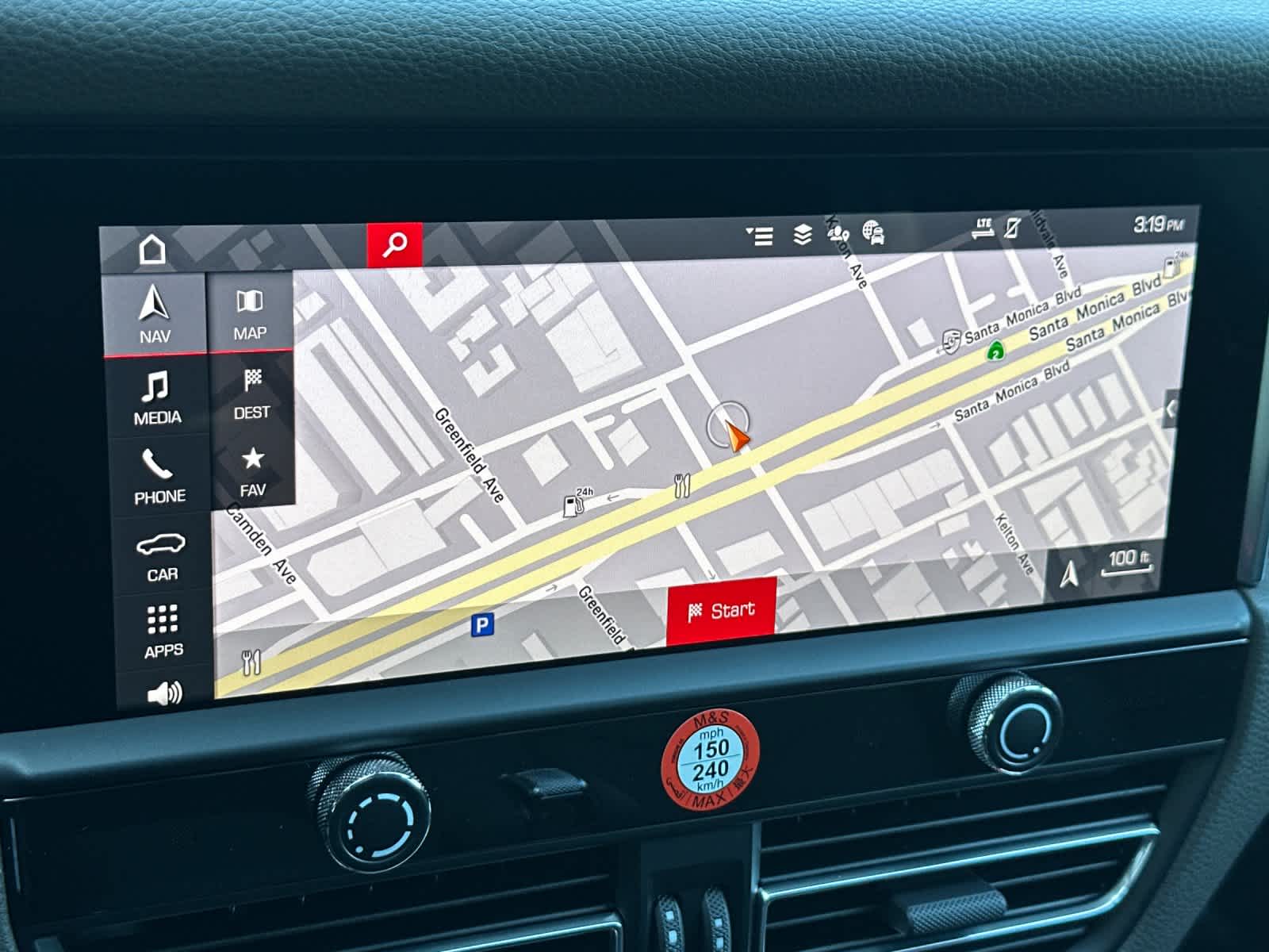 Thumbnail: 2026 Porsche Macan - 22