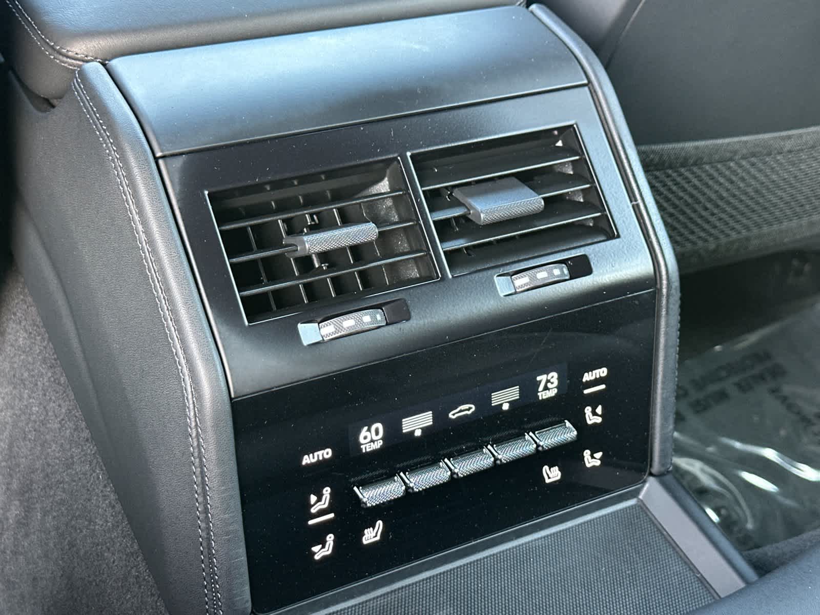 Thumbnail: 2024 Porsche Panamera - 14