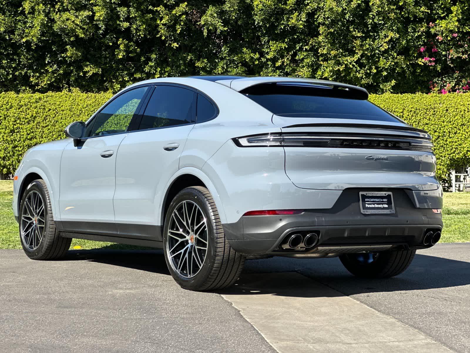 Thumbnail: 2026 Porsche Cayenne - 3
