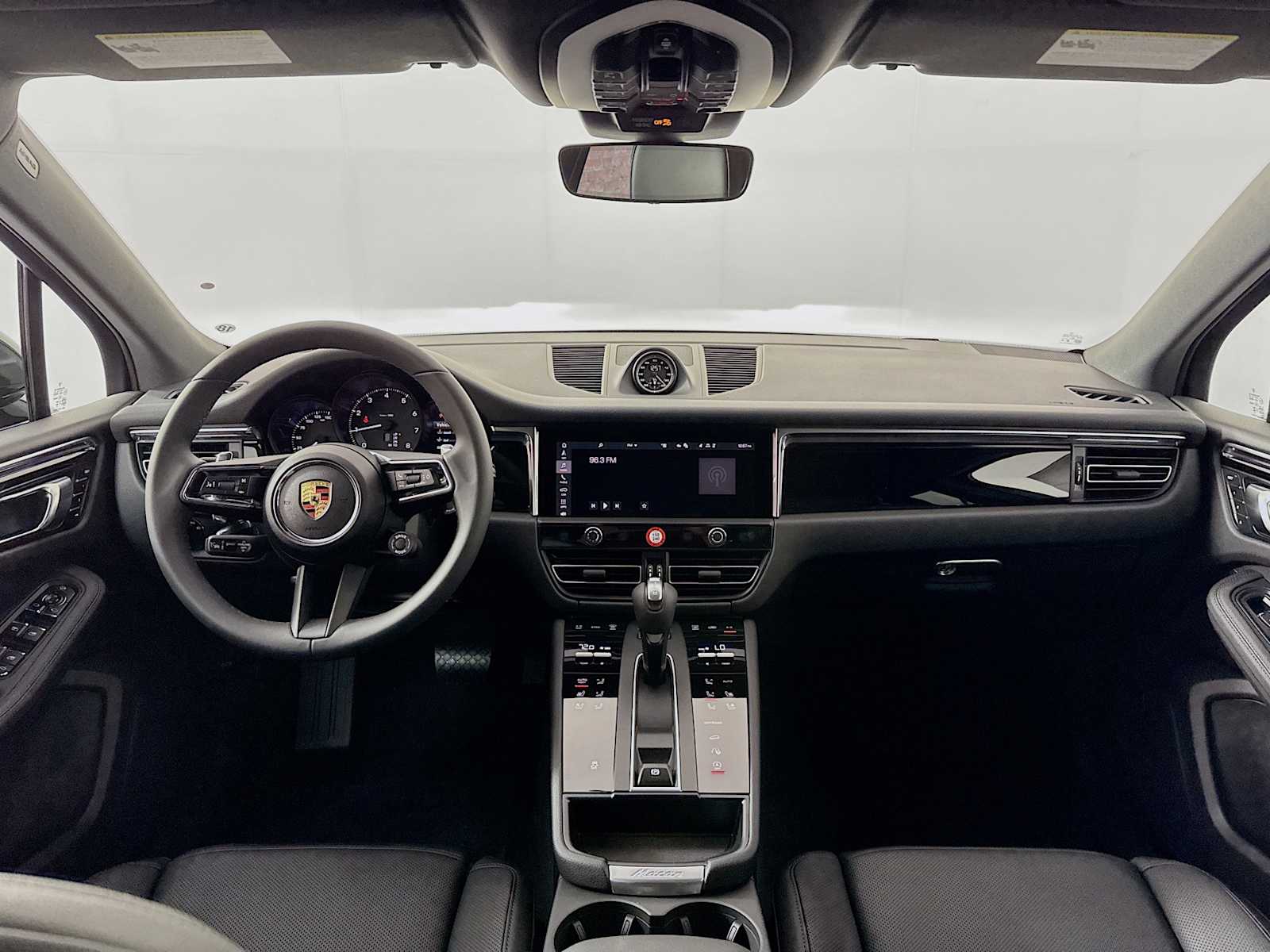 Thumbnail: 2025 Porsche Macan - 27