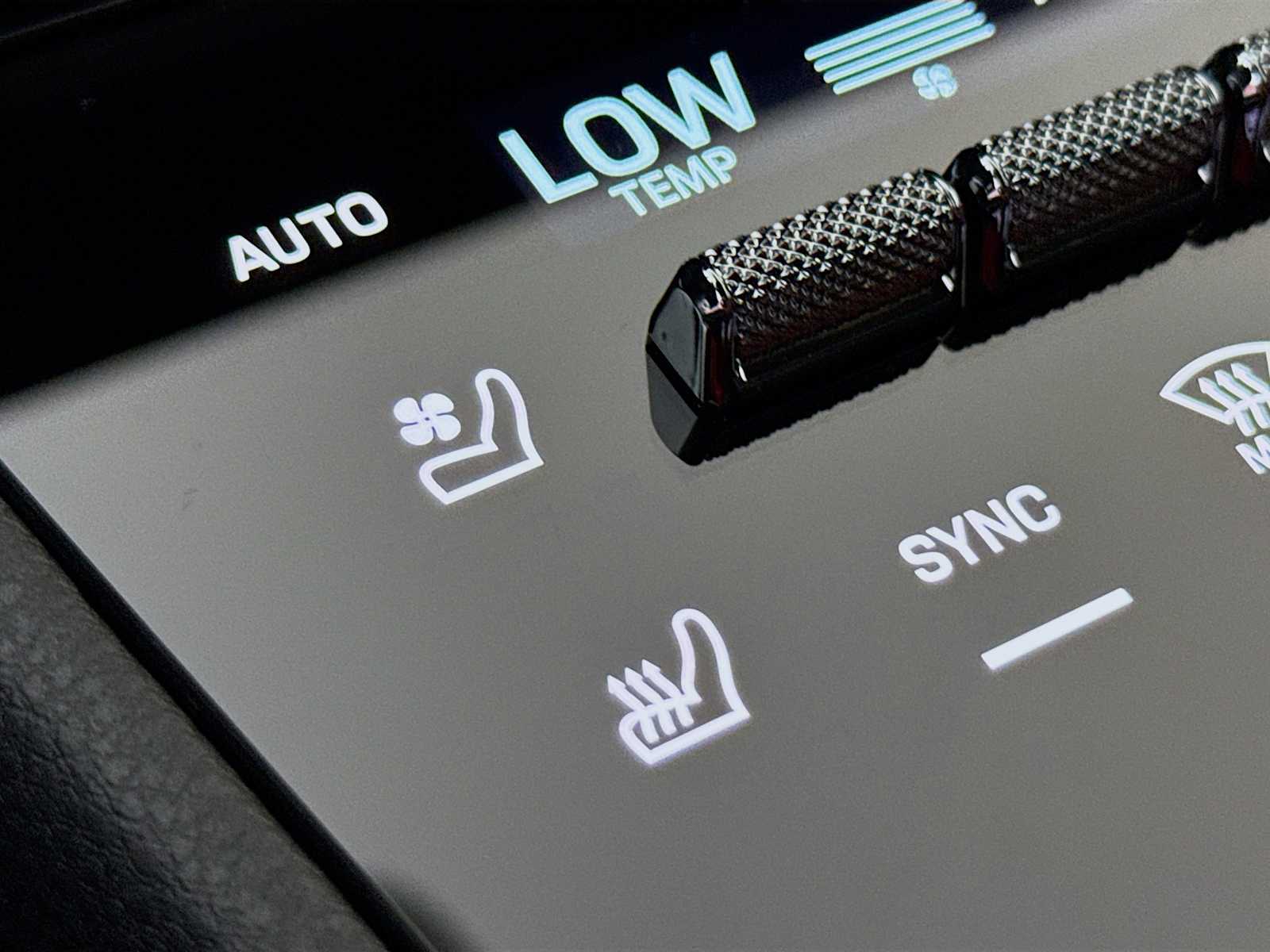 Thumbnail: 2026 Porsche Cayenne - 16