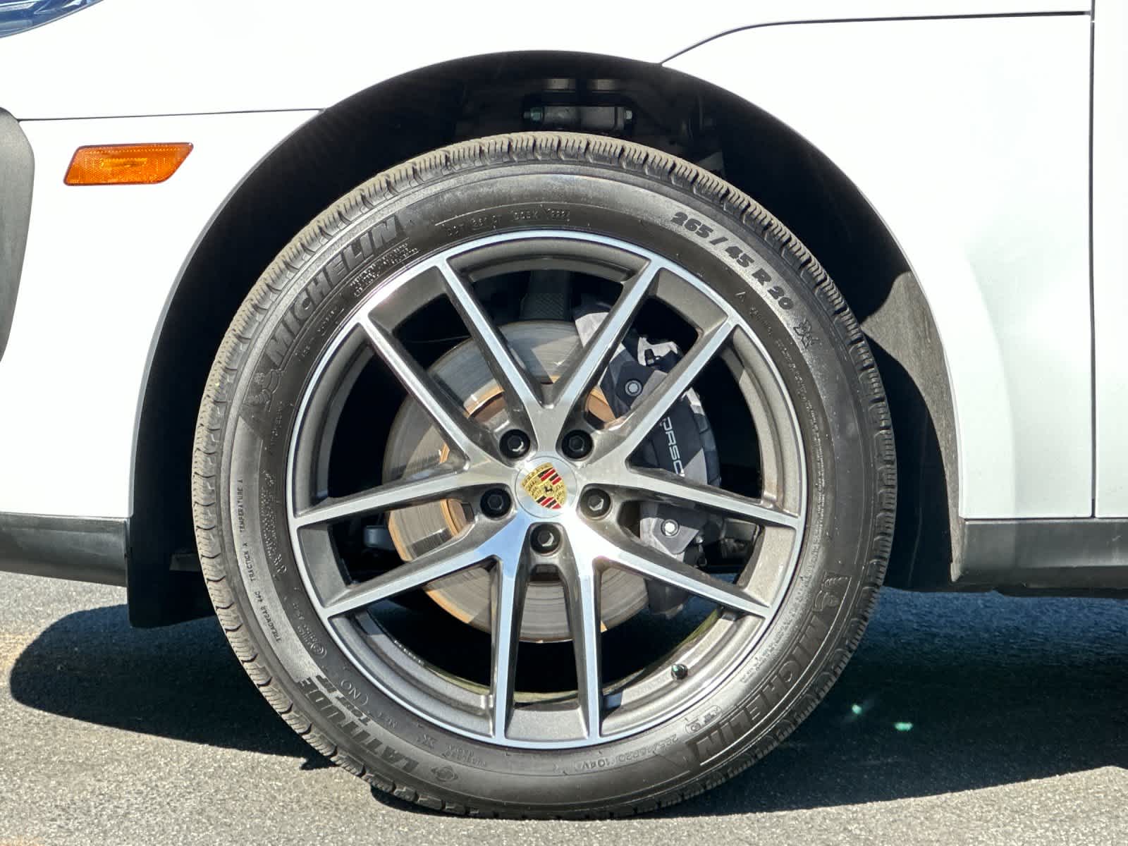 Thumbnail: 2025 Porsche Macan - 31