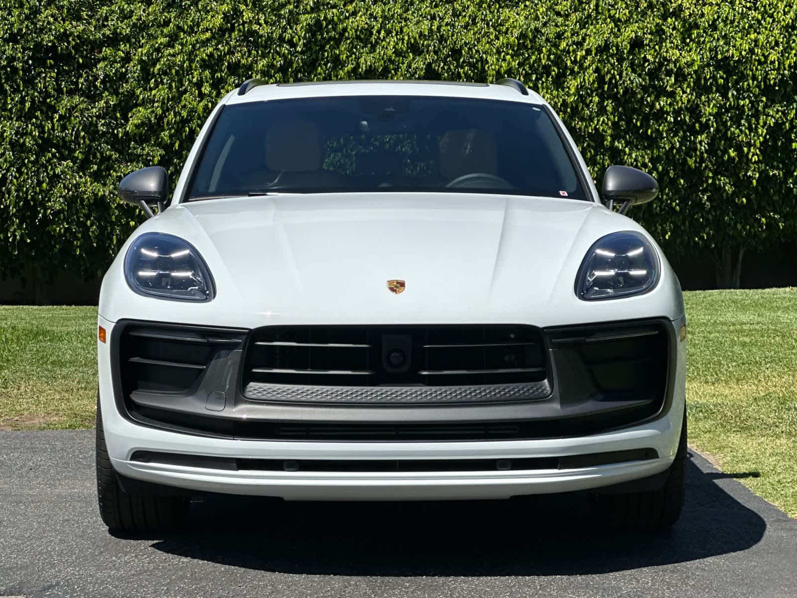 Thumbnail: 2026 Porsche Macan - 11