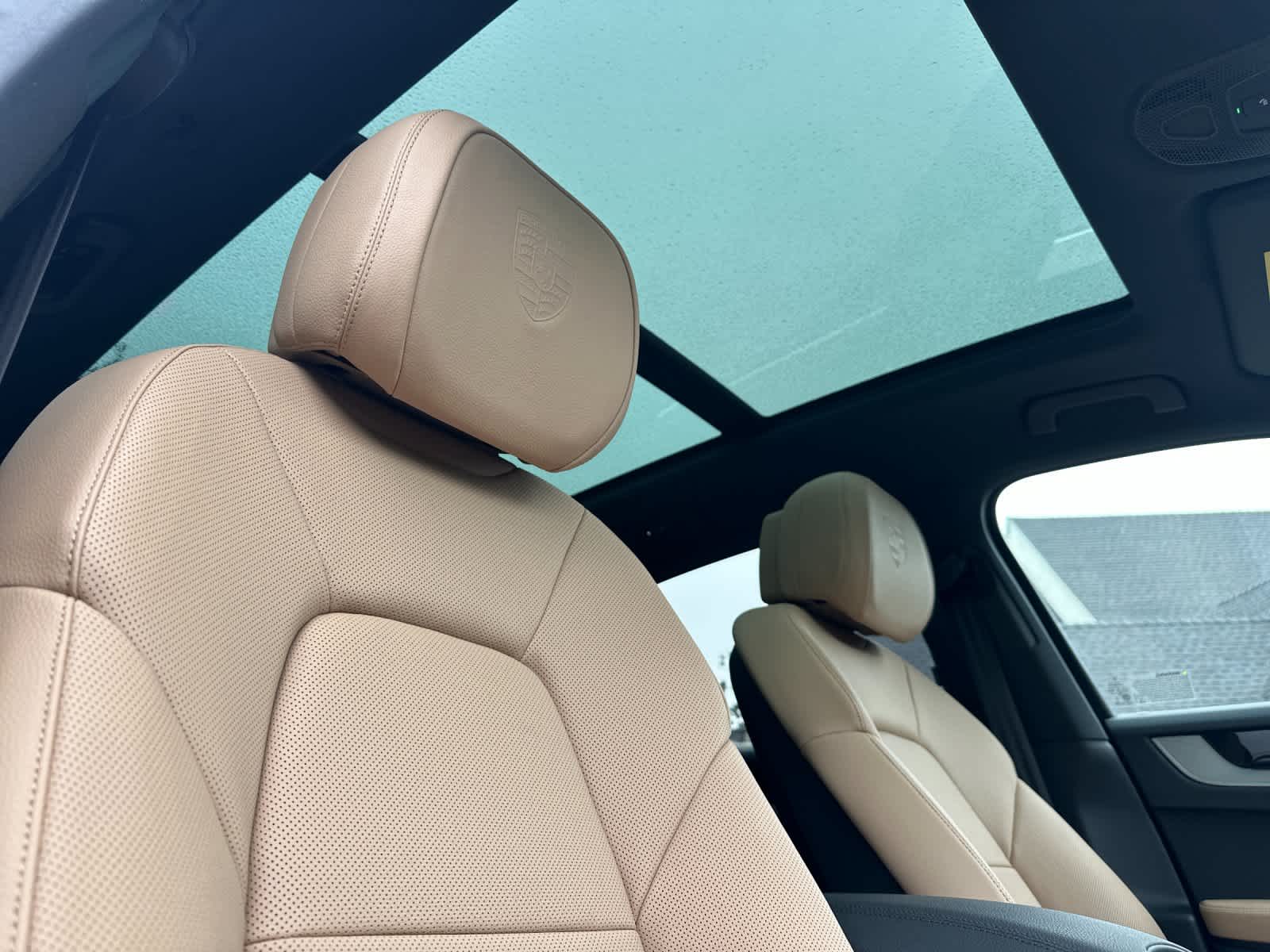 Thumbnail: 2026 Porsche Cayenne - 18