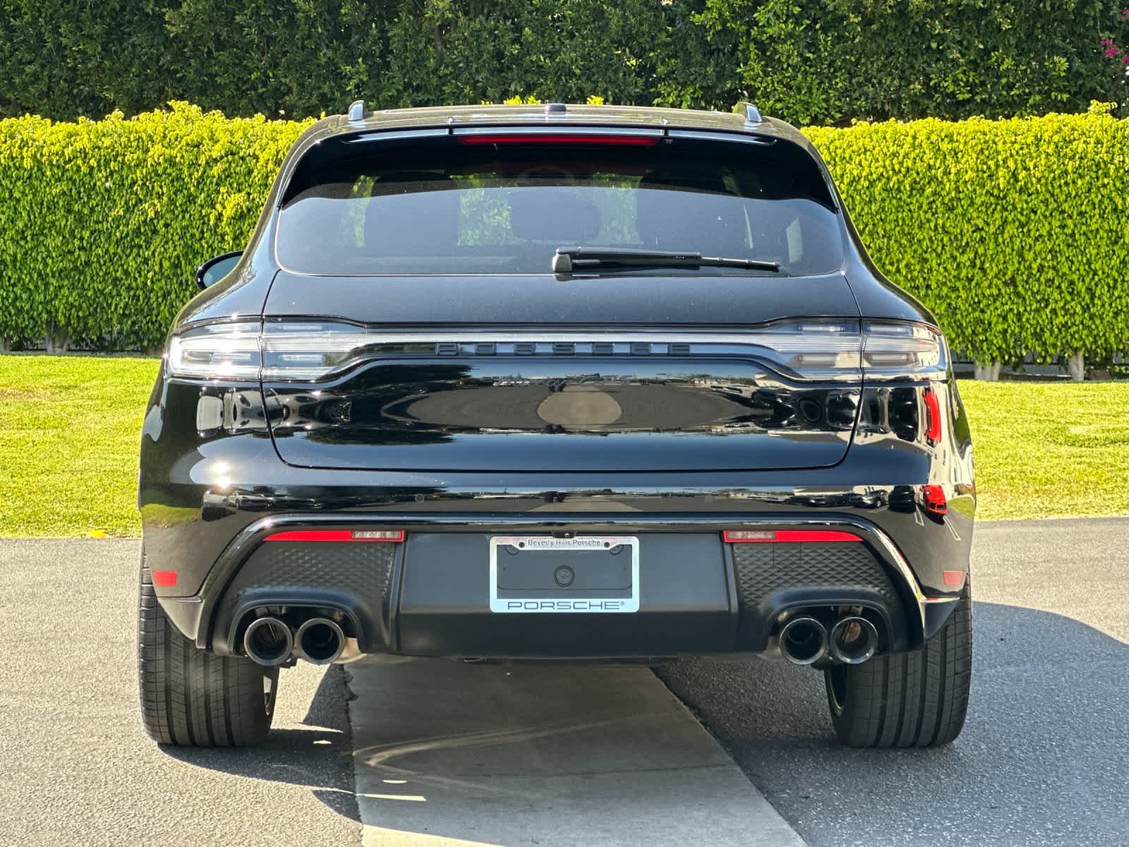 Thumbnail: 2026 Porsche Macan - 7