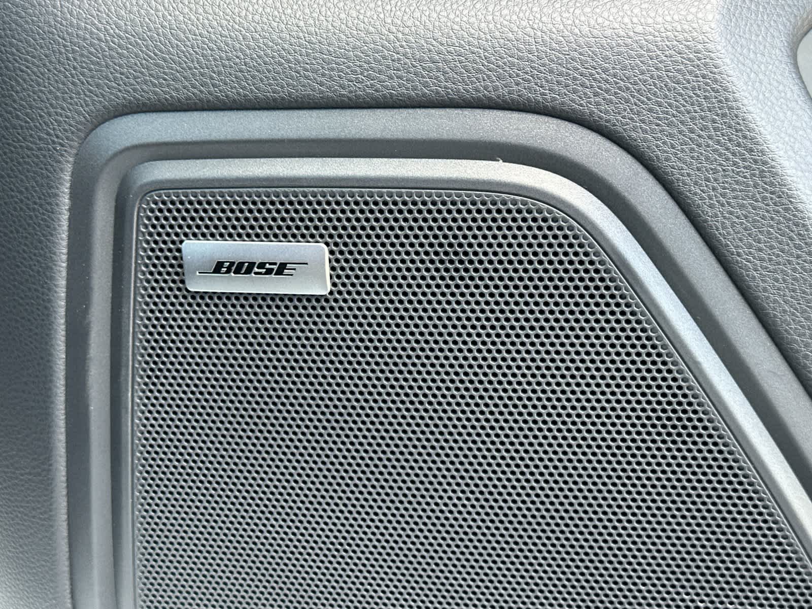 Thumbnail: 2025 Porsche Macan - 20