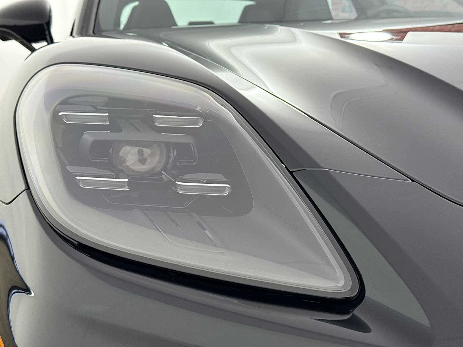 Thumbnail: 2025 Porsche Panamera - 28