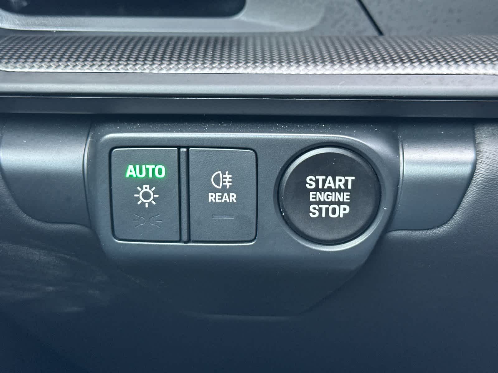 Thumbnail: 2025 Porsche 911 - 27