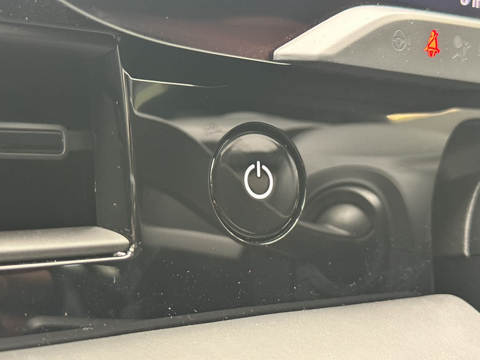 Thumbnail: 2026 Porsche Taycan - 25