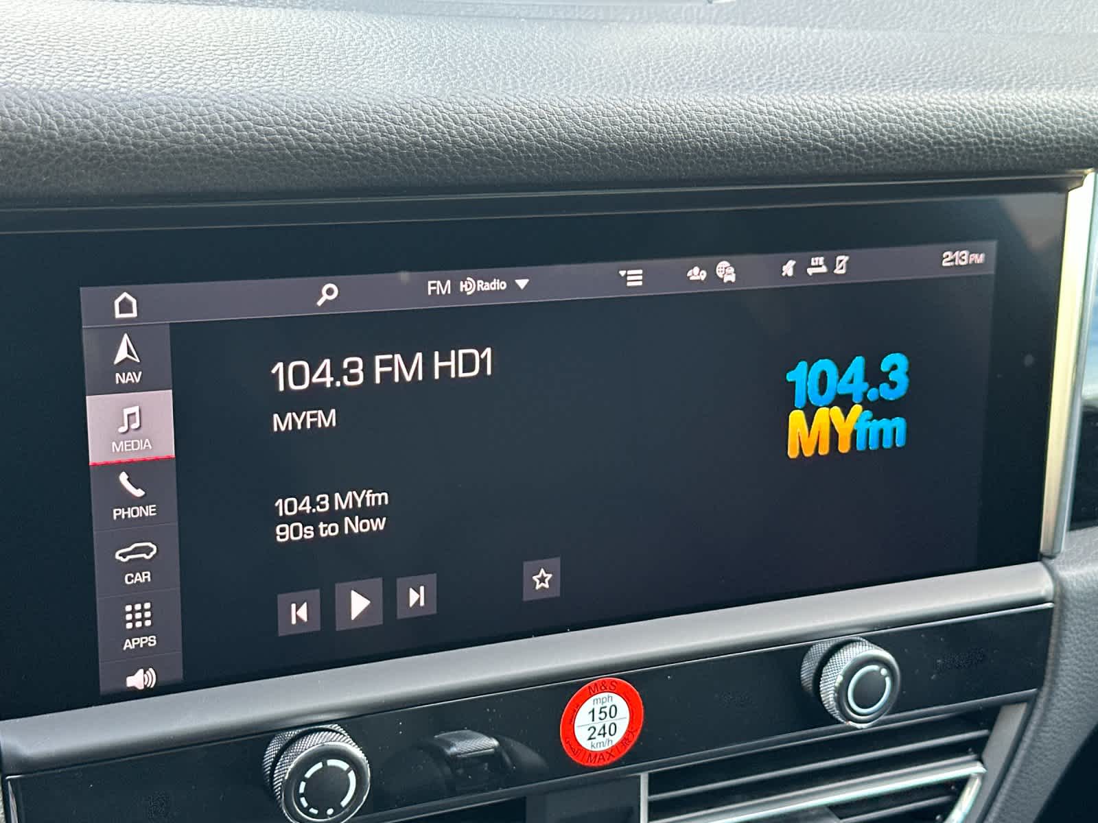 Thumbnail: 2026 Porsche Macan - 20