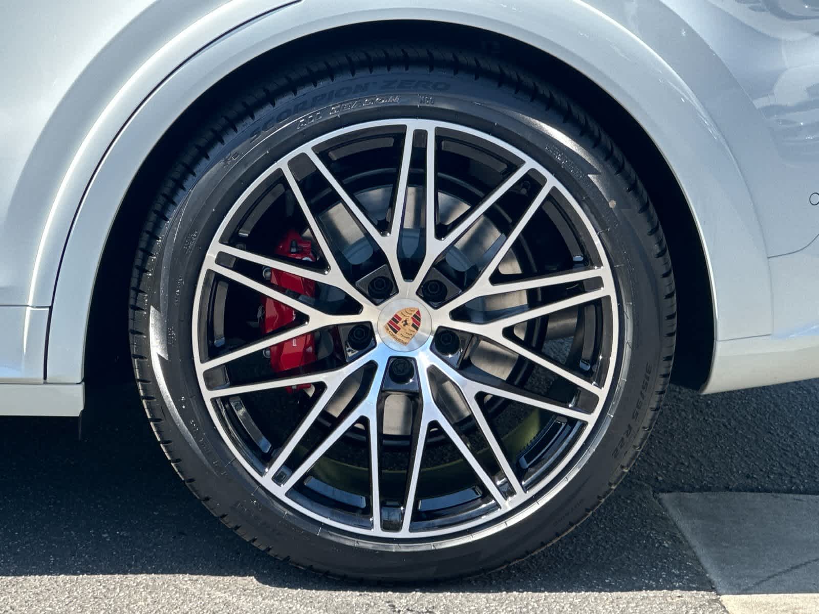 Thumbnail: 2026 Porsche Cayenne - 32