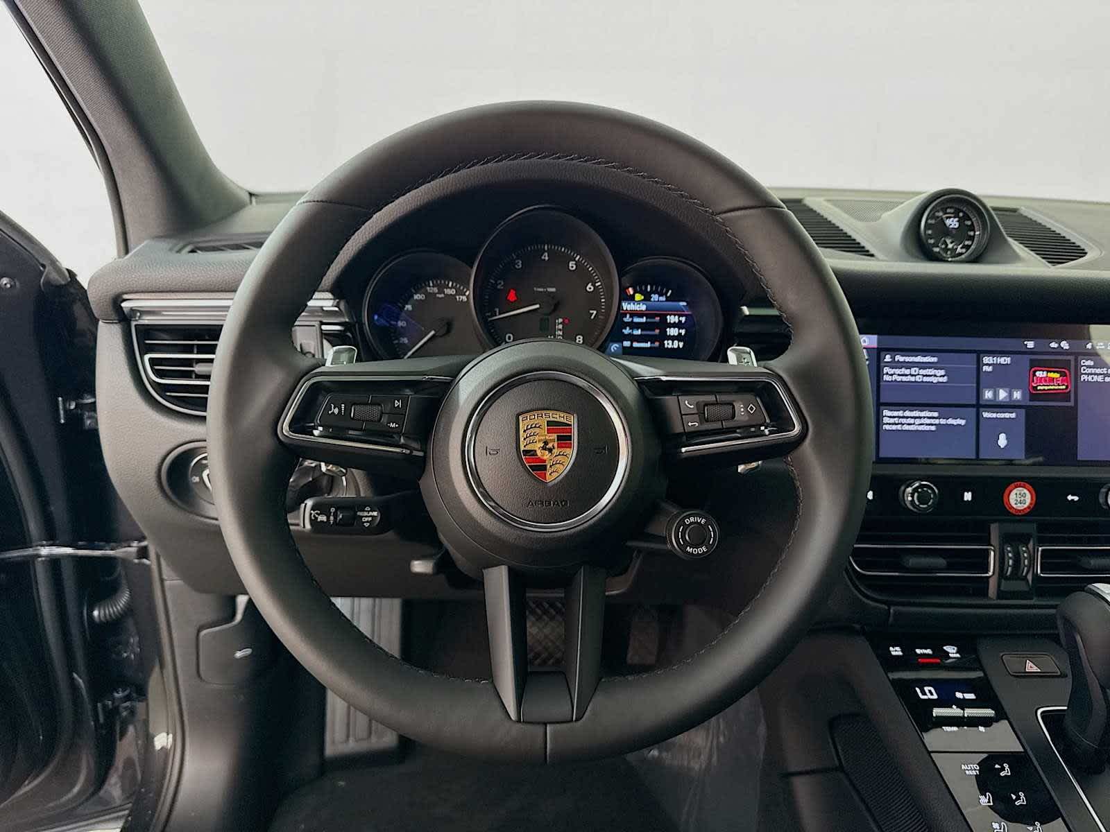 Thumbnail: 2026 Porsche Macan - 12