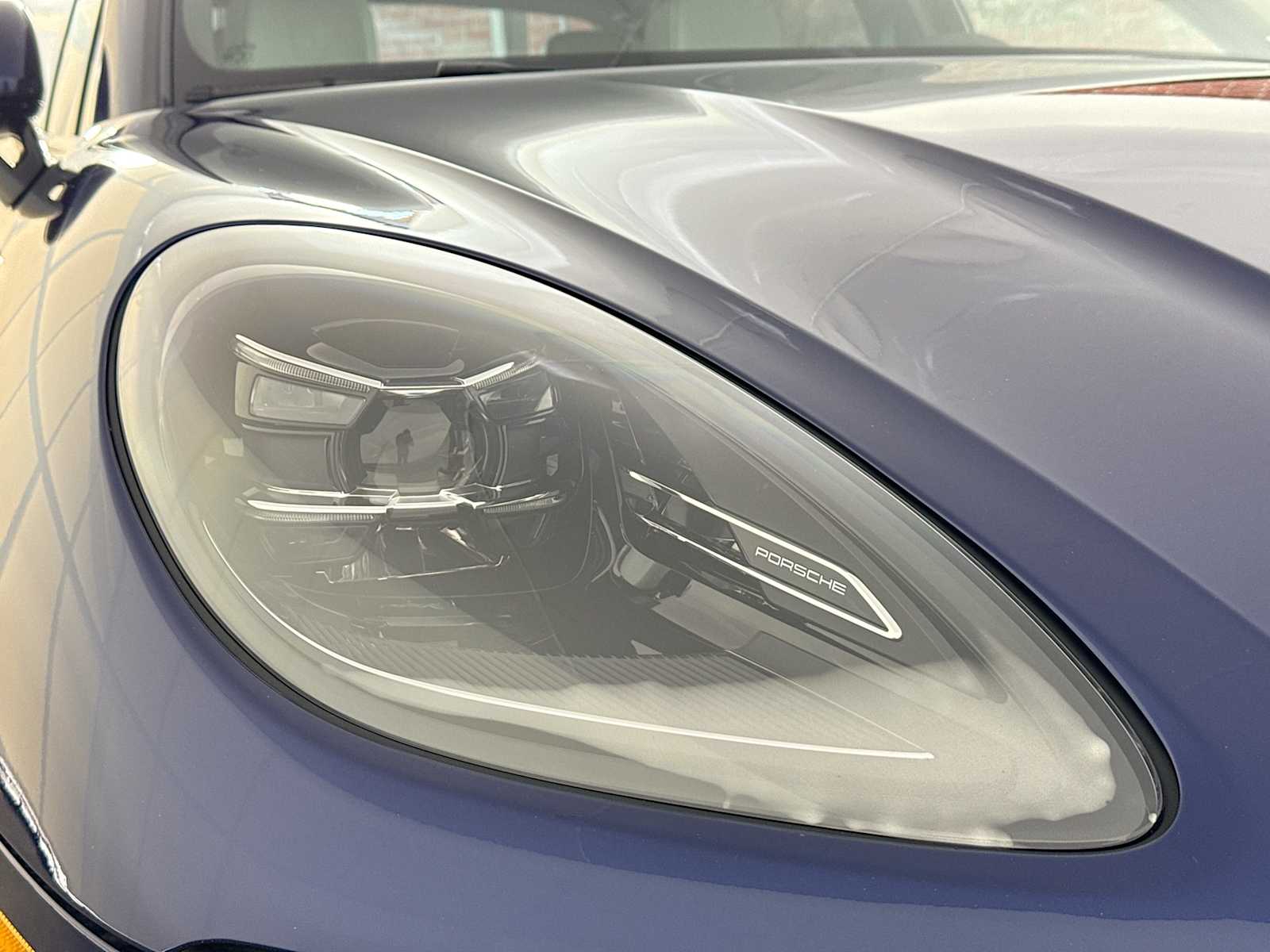 Thumbnail: 2026 Porsche Macan - 28