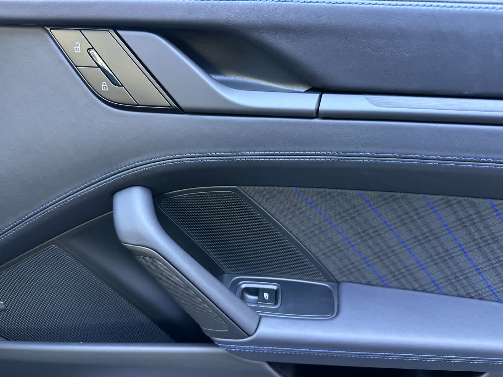 Thumbnail: 2026 Porsche 911 - 15