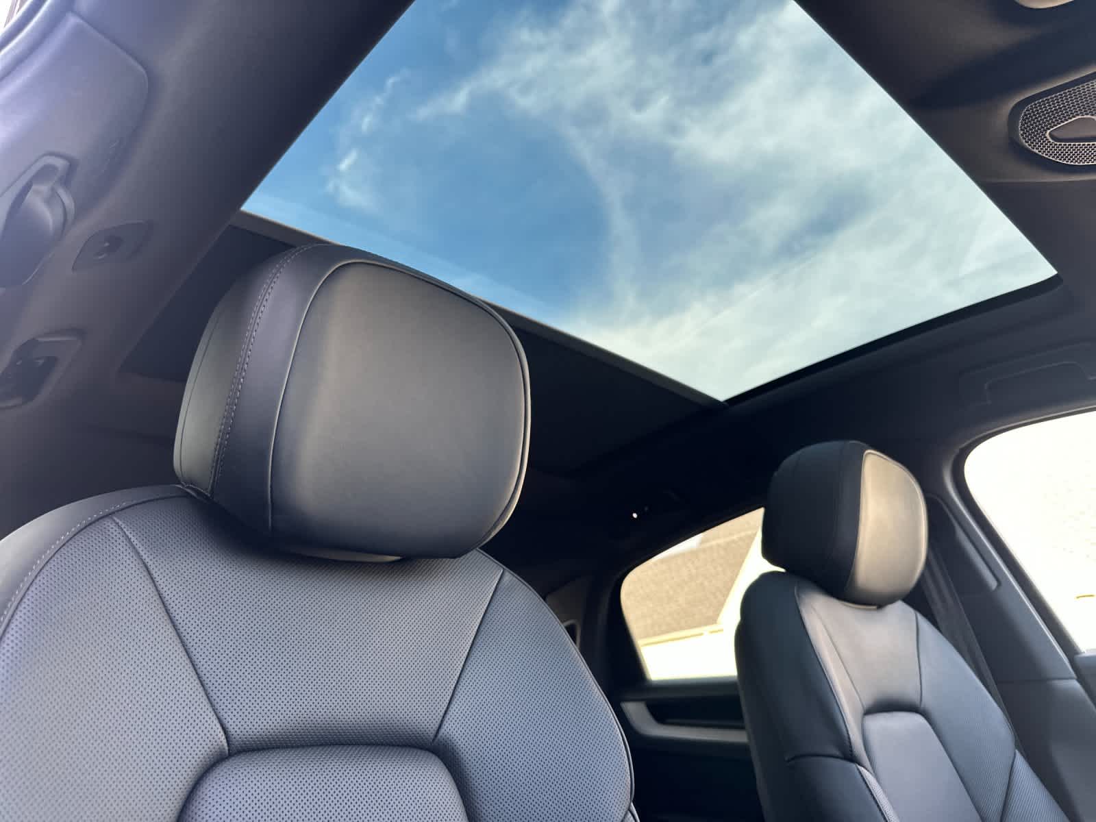 Thumbnail: 2026 Porsche Cayenne - 18