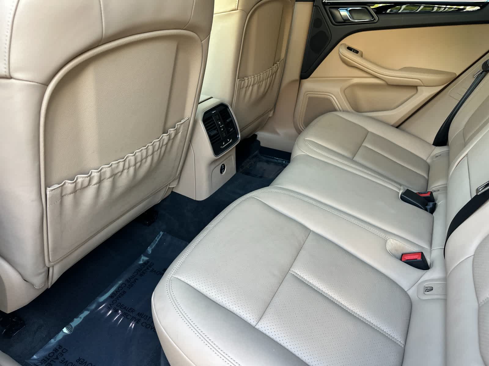 Thumbnail: 2025 Porsche Macan - 13