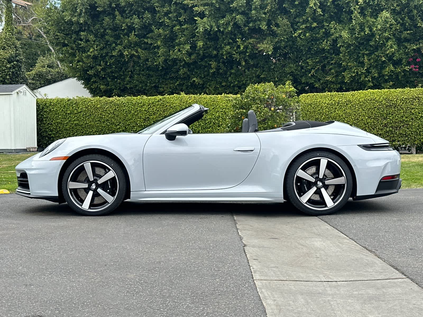 Thumbnail: 2026 Porsche 911 - 2
