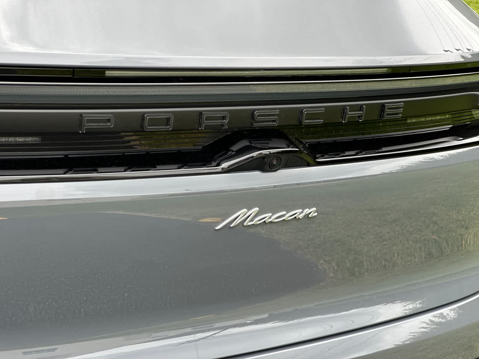 Thumbnail: 2026 Porsche Macan - 33