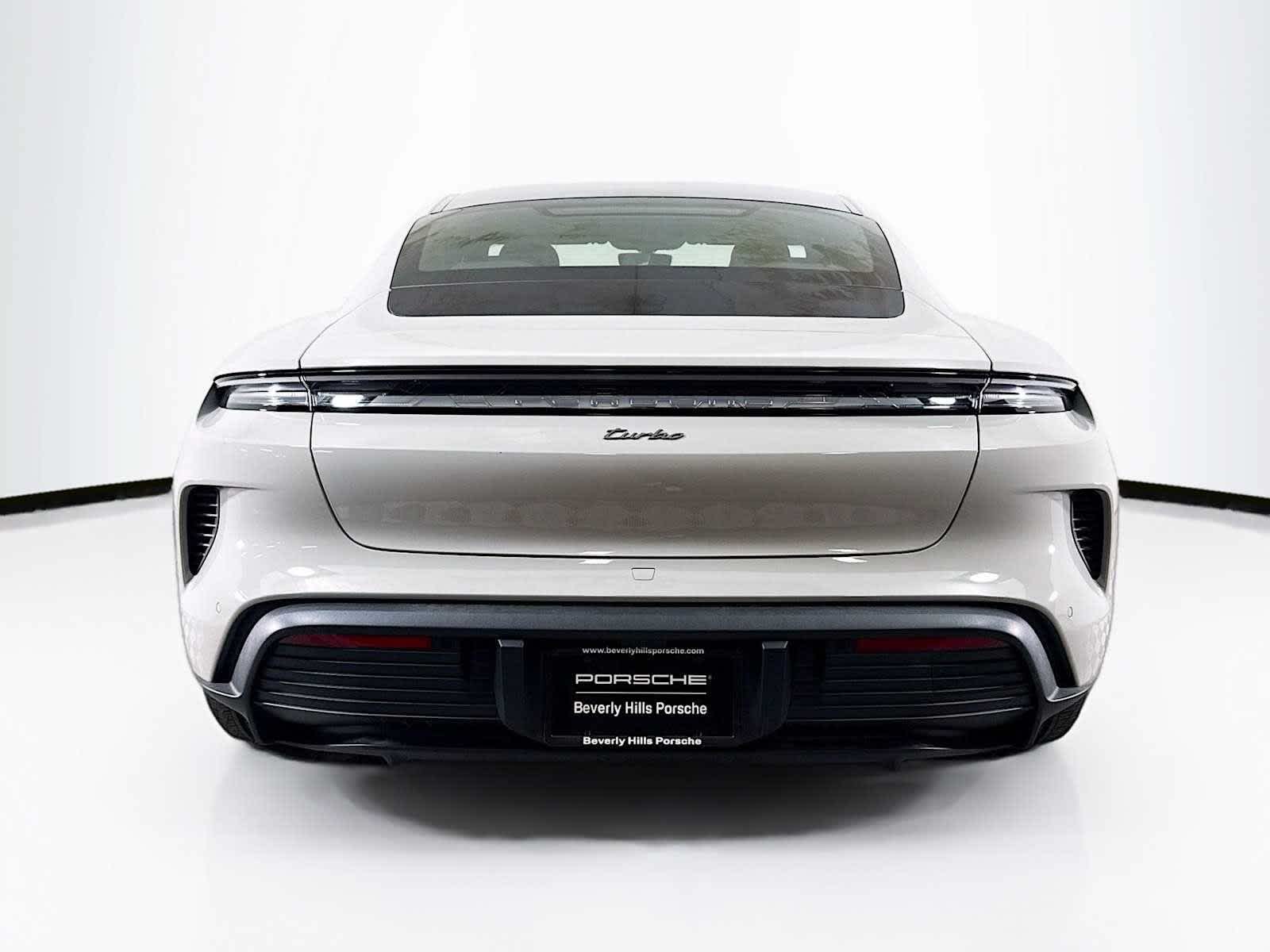 Thumbnail: 2025 Porsche Taycan - 10