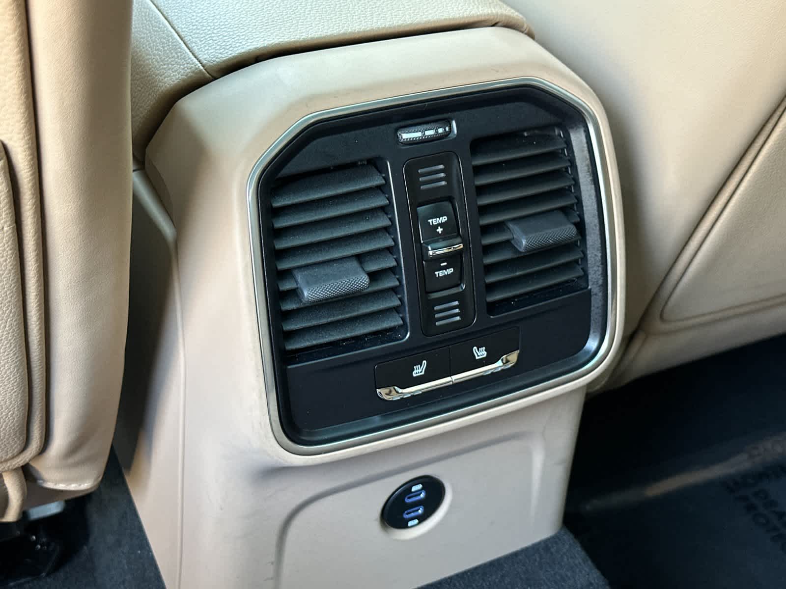 Thumbnail: 2025 Porsche Macan - 14