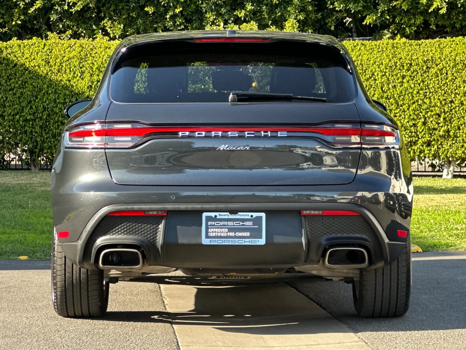 Thumbnail: 2025 Porsche Macan - 7