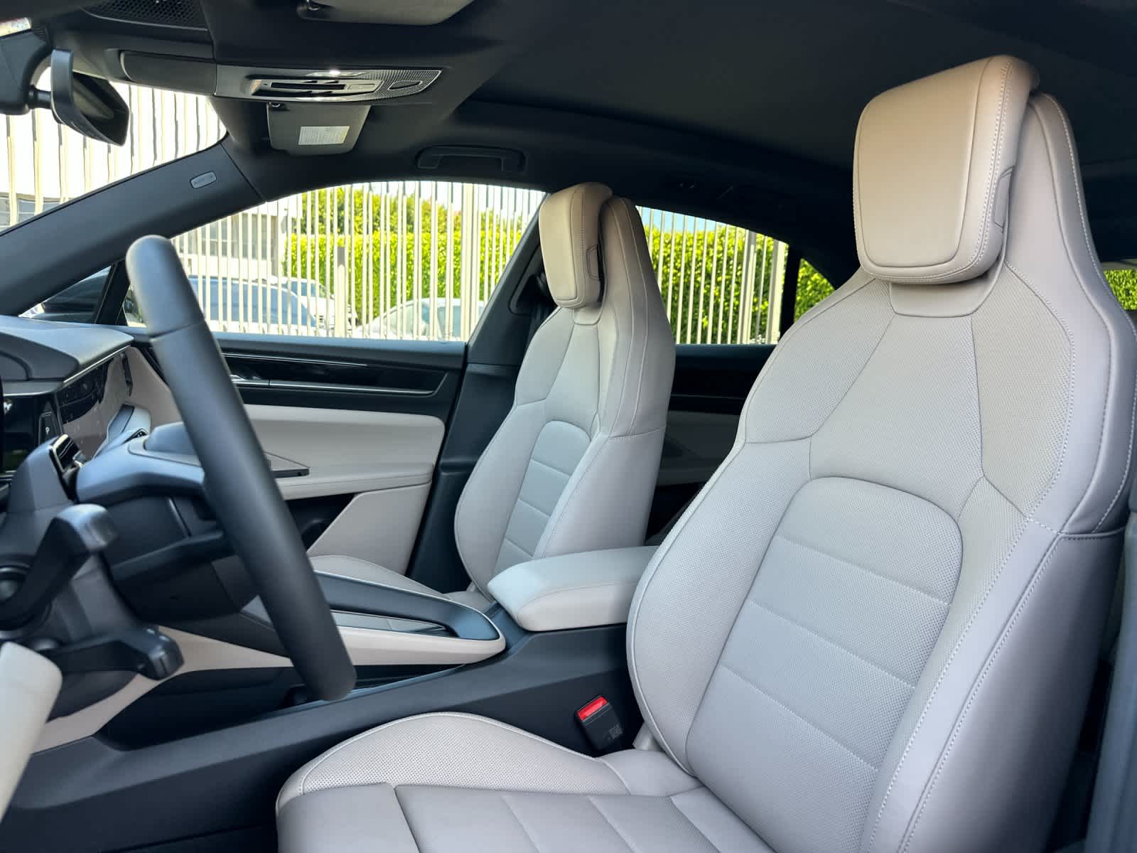 Thumbnail: 2026 Porsche Macan - 5