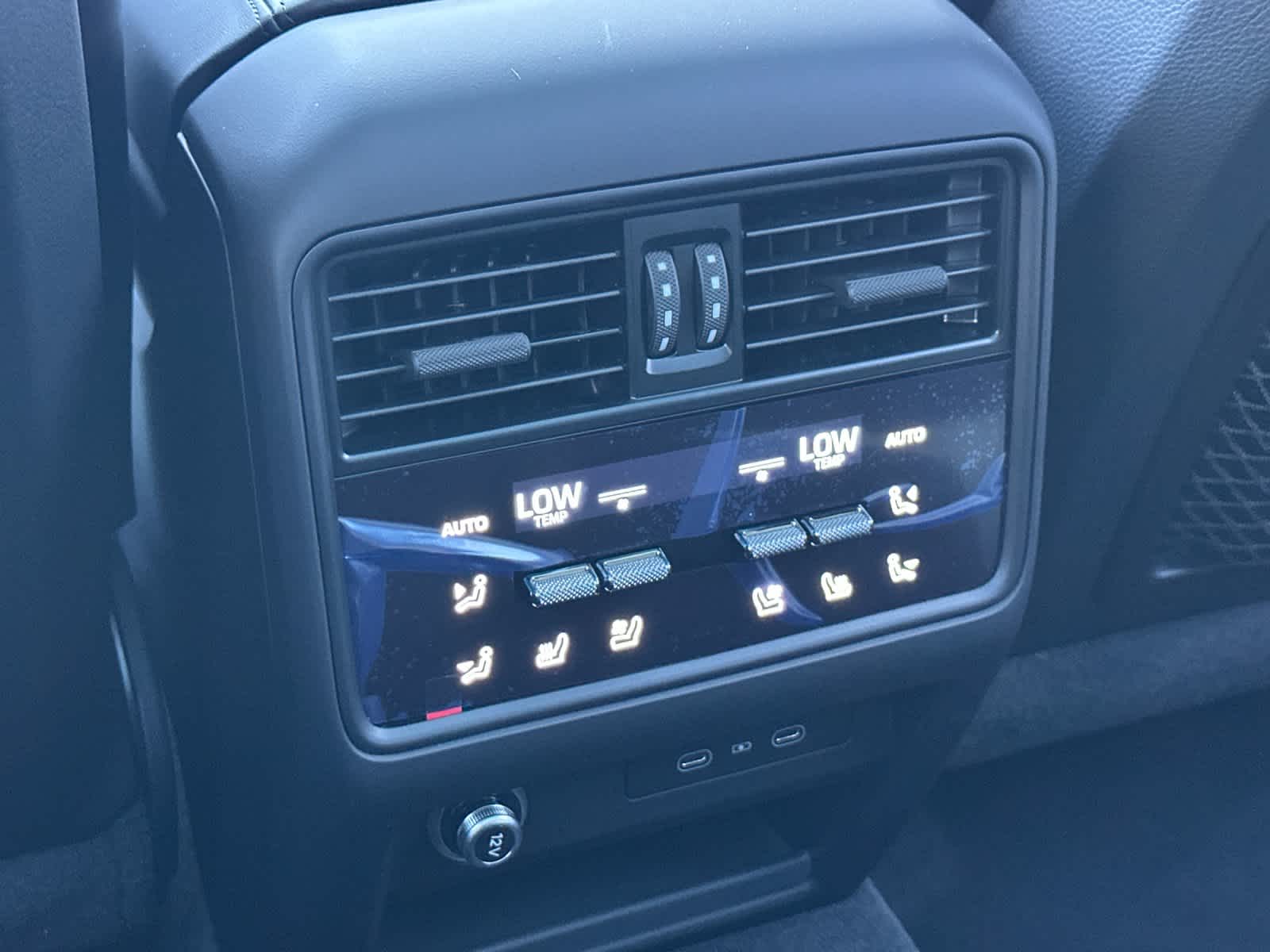 Thumbnail: 2026 Porsche Cayenne - 14