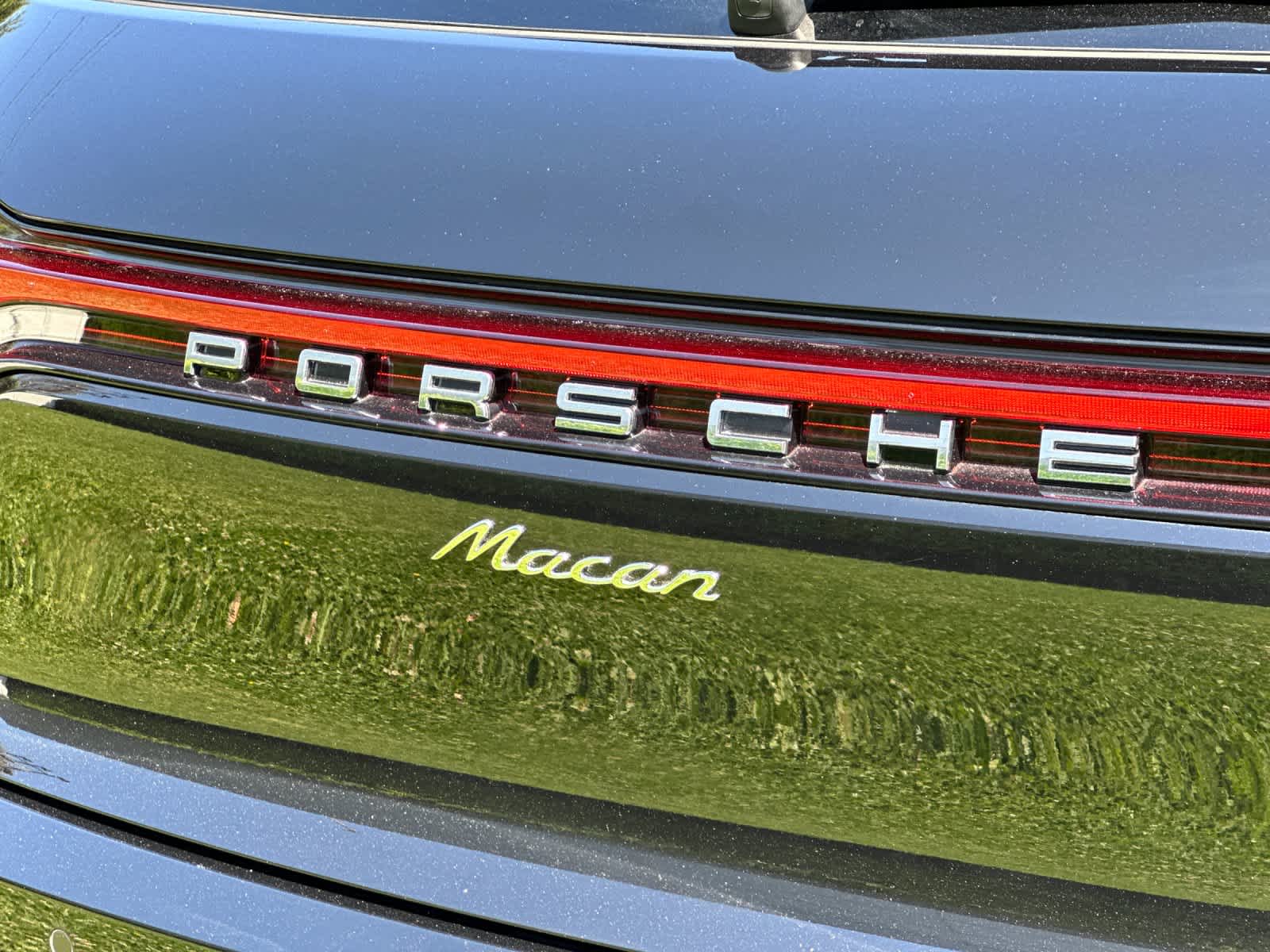 Thumbnail: 2025 Porsche Macan - 31