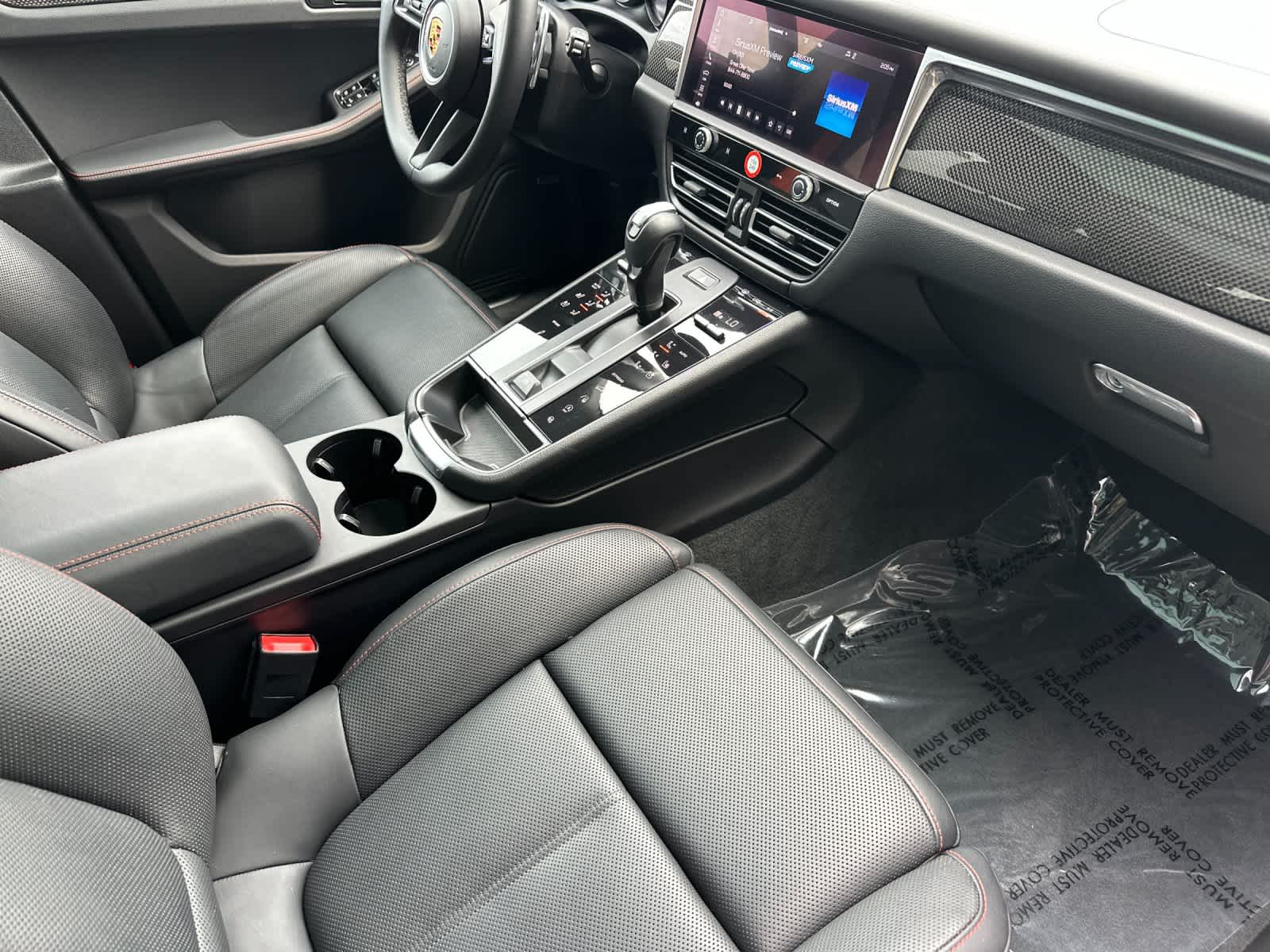 Thumbnail: 2022 Porsche Macan - 17