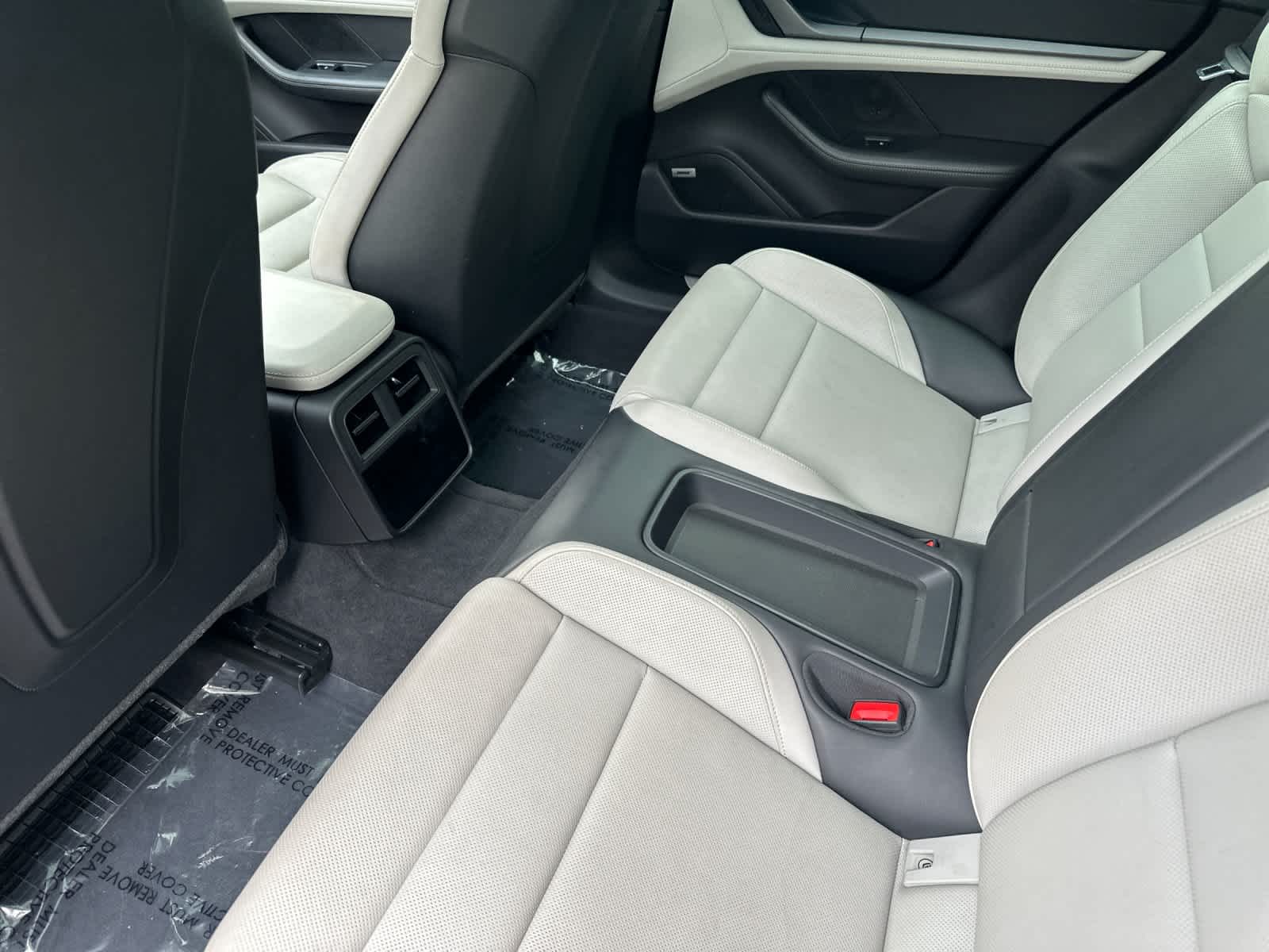 Thumbnail: 2022 Porsche Taycan - 13