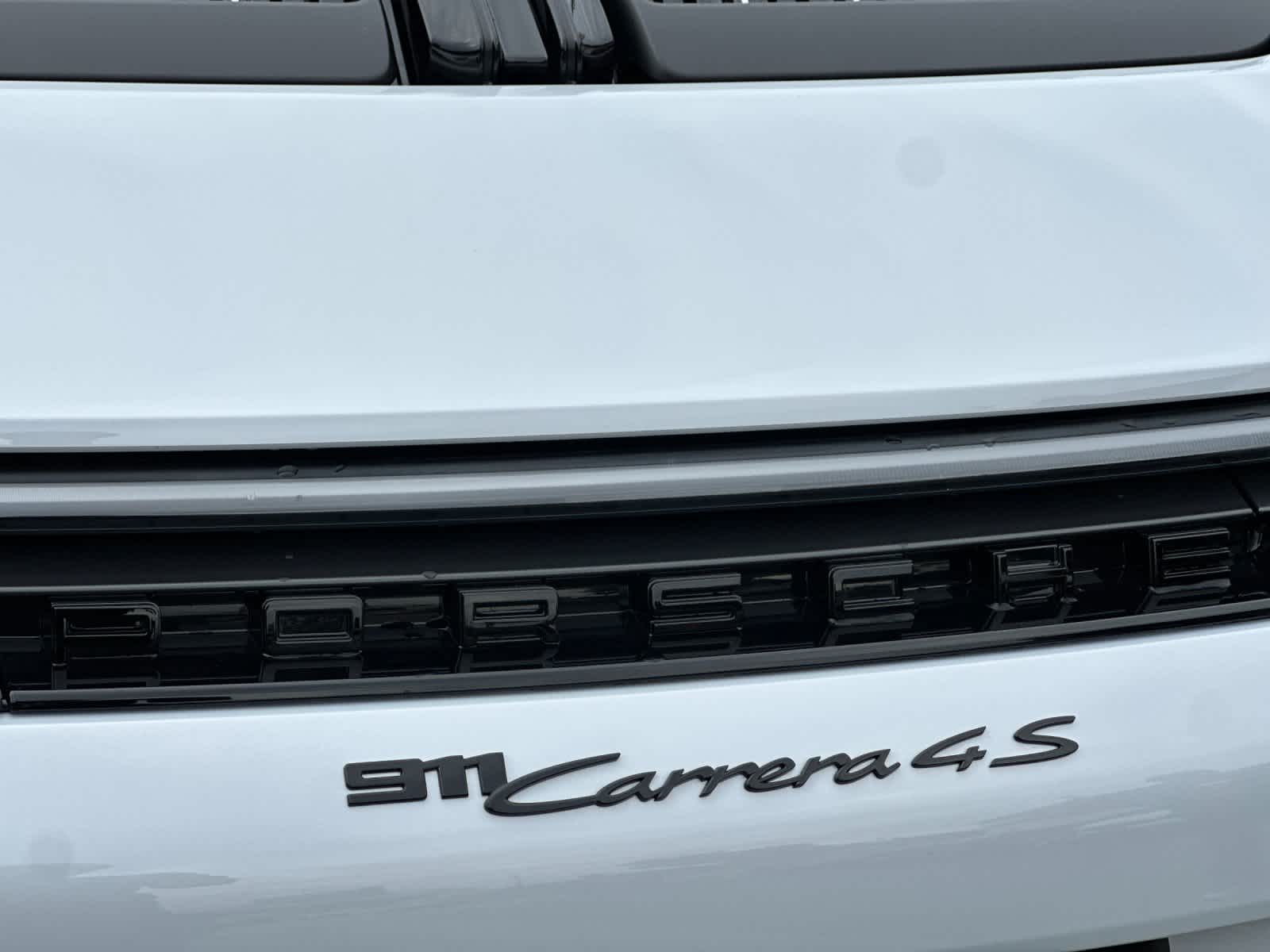 Thumbnail: 2026 Porsche 911 - 30