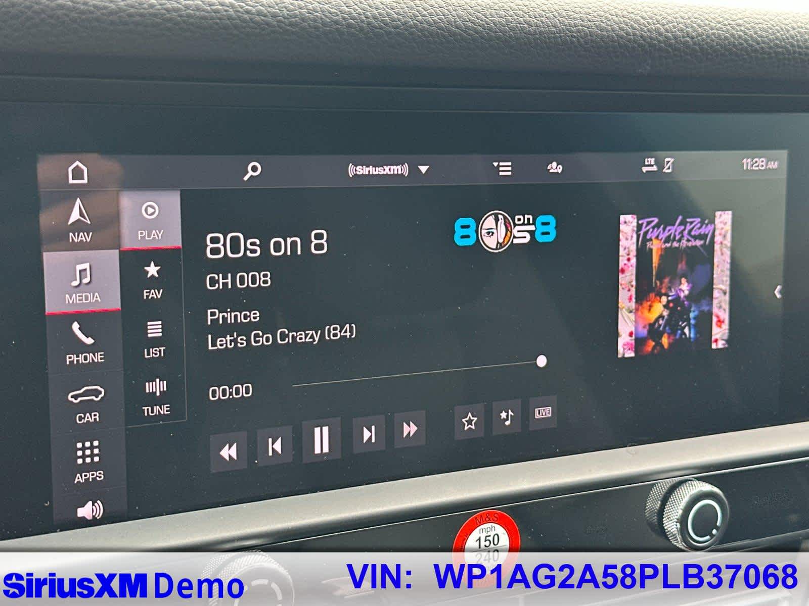 Thumbnail: 2023 Porsche Macan - 33