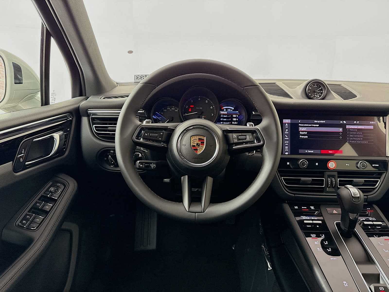 Thumbnail: 2026 Porsche Macan - 18