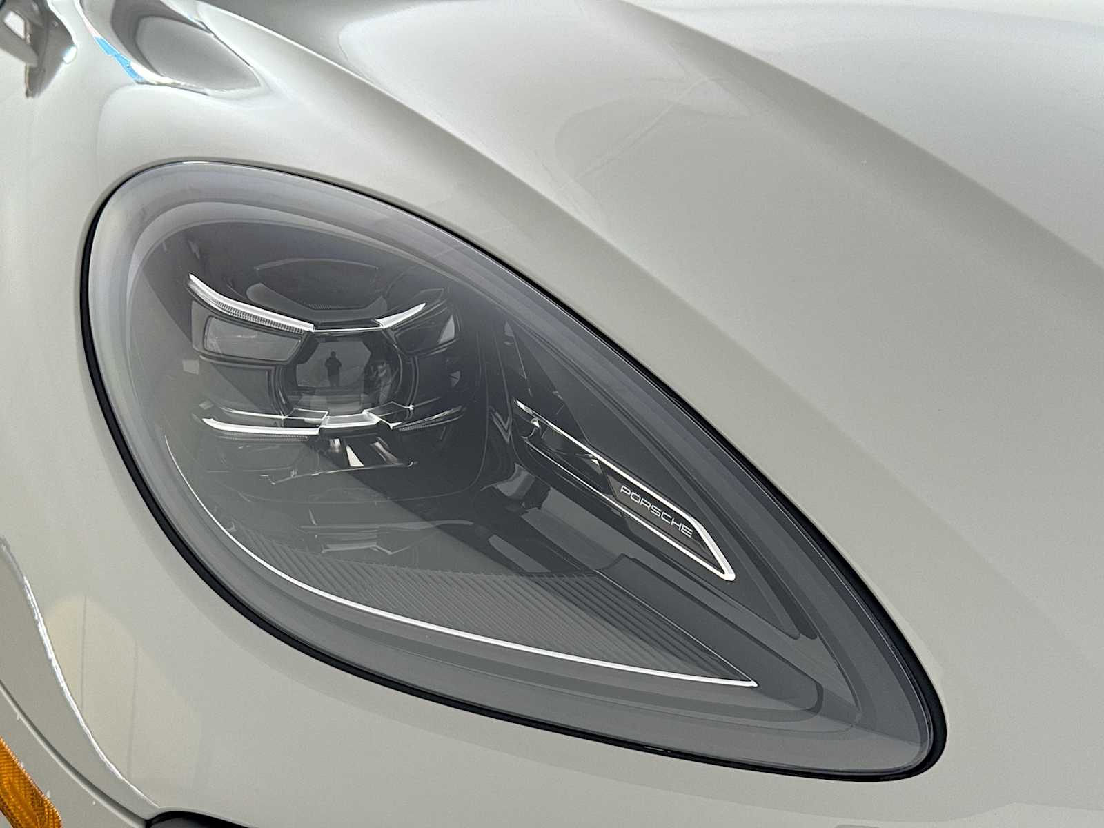 Thumbnail: 2026 Porsche Macan - 28