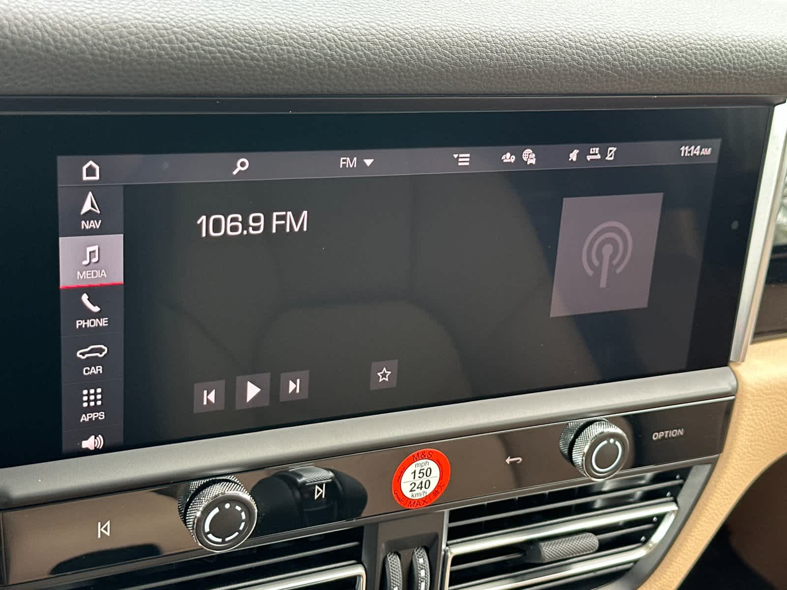 Thumbnail: 2026 Porsche Macan - 21