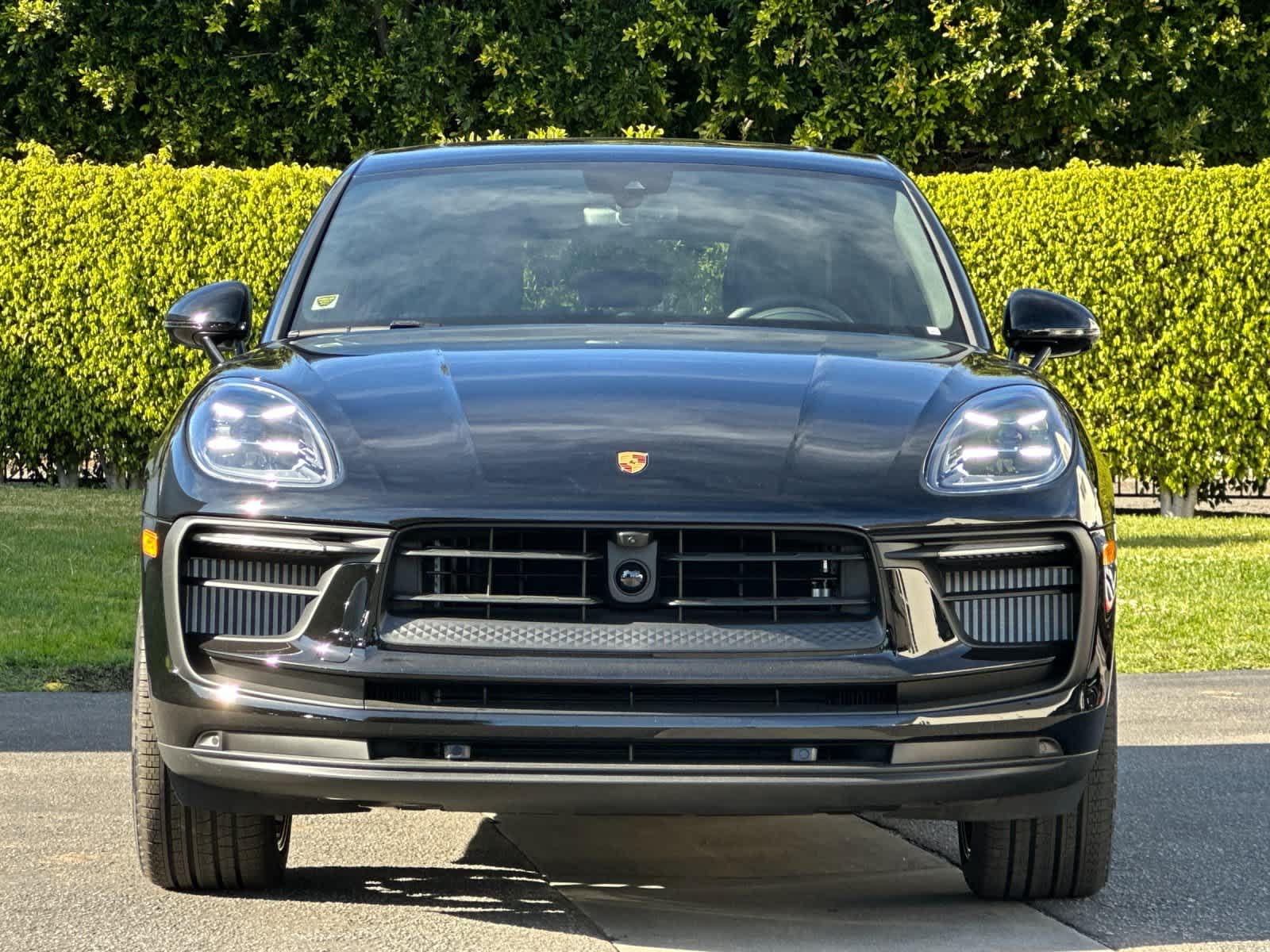 Thumbnail: 2026 Porsche Macan - 11