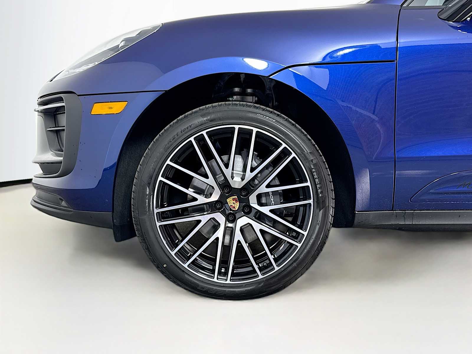 Thumbnail: 2026 Porsche Macan - 24