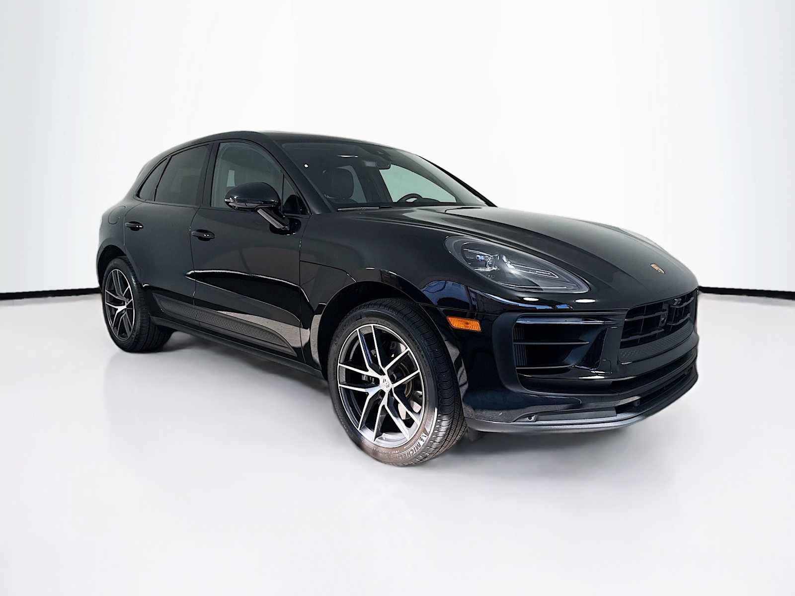 Thumbnail: 2025 Porsche Macan - 7