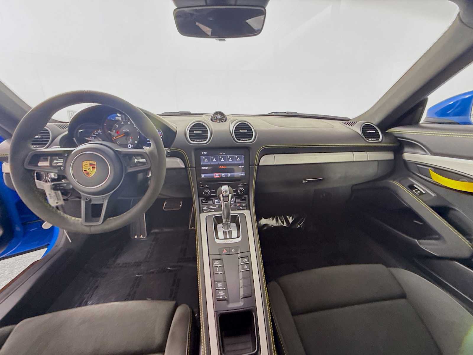 Thumbnail: 2022 Porsche 718 Cayman - 26