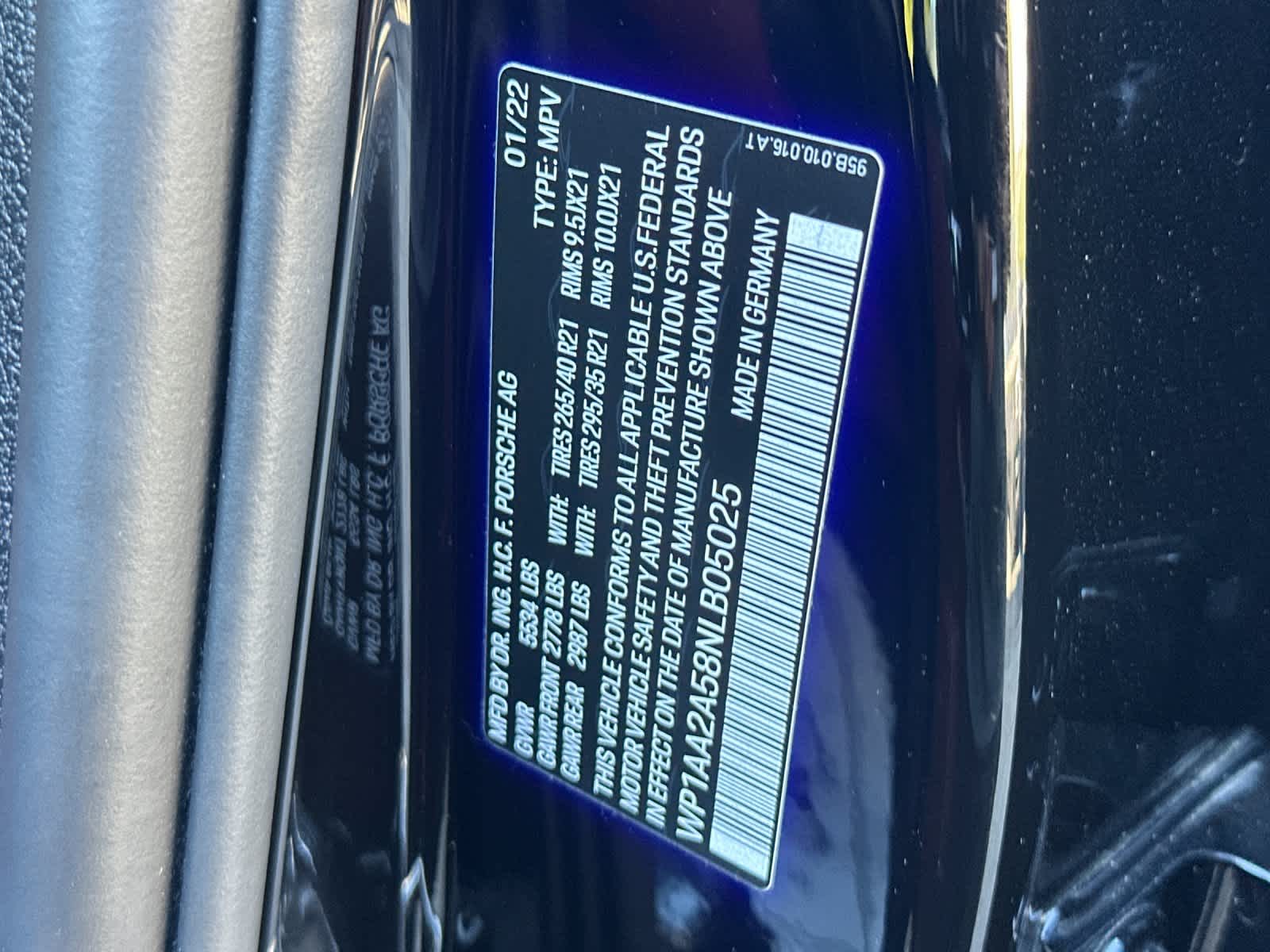 Thumbnail: 2022 Porsche Macan - 33