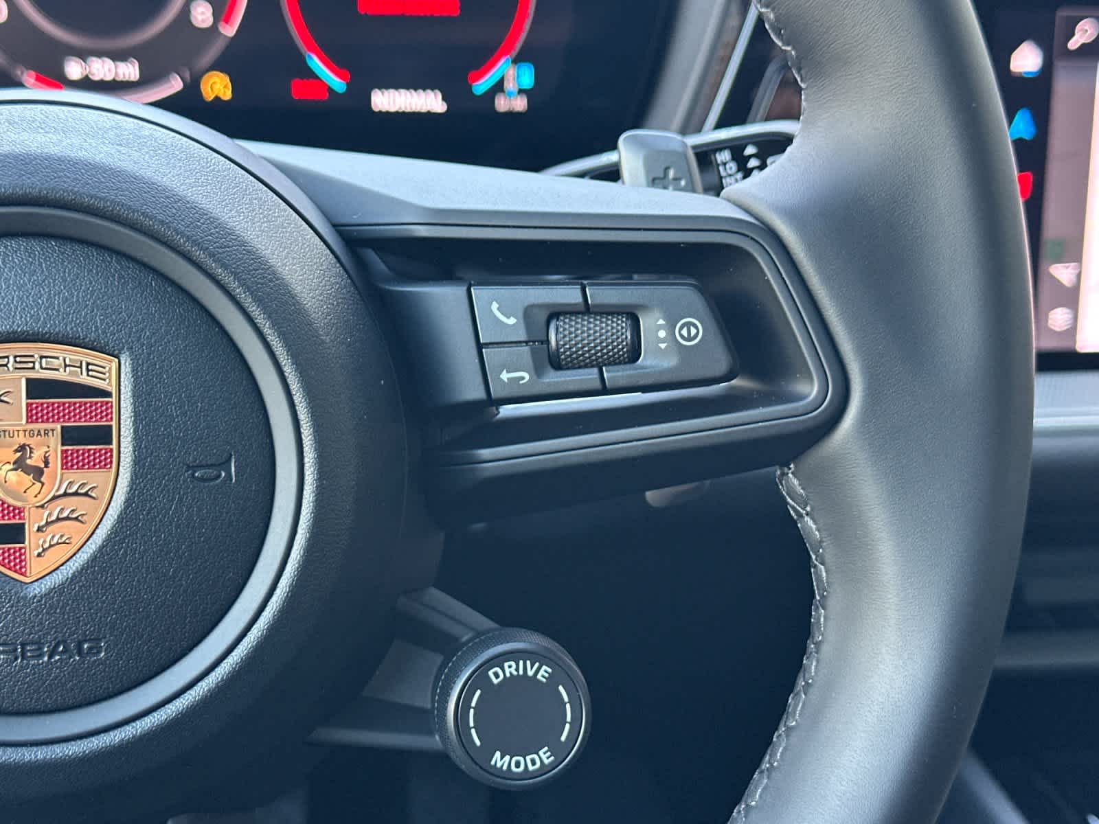 Thumbnail: 2026 Porsche Cayenne - 29