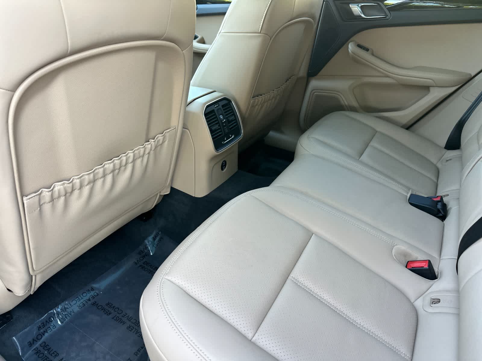 Thumbnail: 2025 Porsche Macan - 13