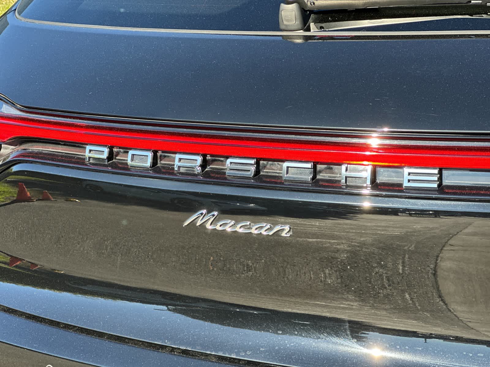 Thumbnail: 2022 Porsche Macan - 32