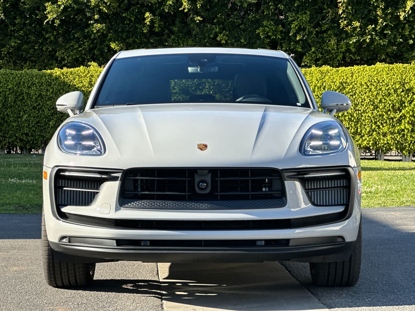 Thumbnail: 2026 Porsche Macan - 11