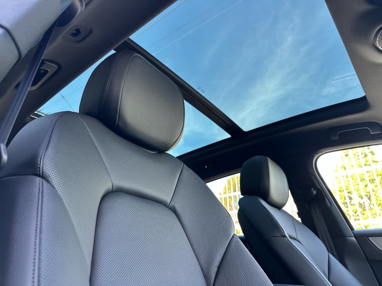 Thumbnail: 2026 Porsche Cayenne - 18